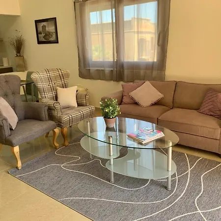 Poolside Luxury With Patio 11a3s Apartament