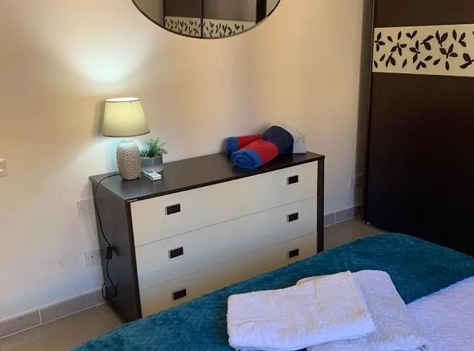 Apartamento Poolside Luxury With Patio 11a3s