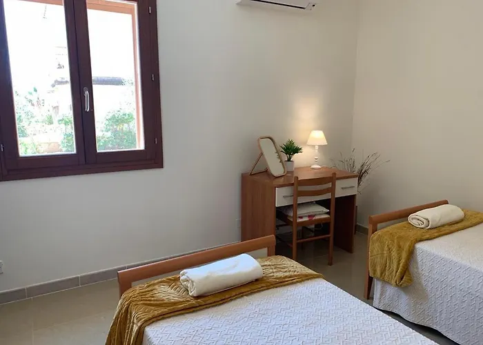 Poolside Luxury With Patio 11a3s *