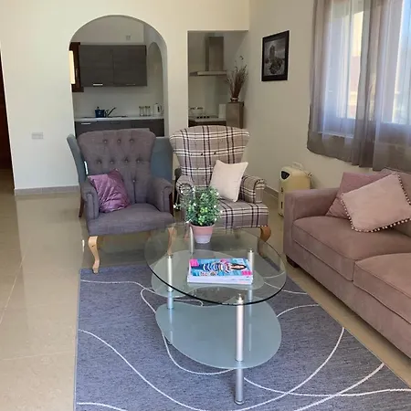 Poolside Luxury With Patio 11a3s *